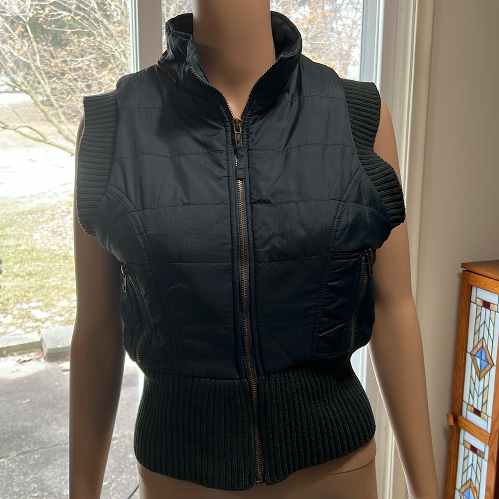 Free People Women’s Black Casual Vest Zip Front, 2 Zip Pockets, Small